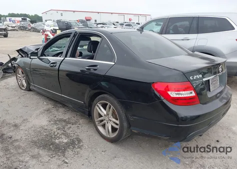 2013 Mercedes-Benz C 250 Sport from USA, damaged, VIN WDDGF4HB5DR245832